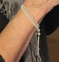 Load image into Gallery viewer, Stacking small starfish bracelet