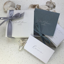 Load image into Gallery viewer, Premium gift wrap