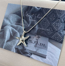 Load image into Gallery viewer, Starfish necklace
