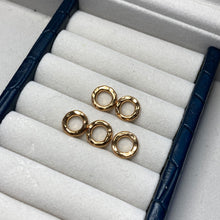 Load image into Gallery viewer, &#39;Fabulous&#39; silver bead bracelet with gold or silver hammered rings
